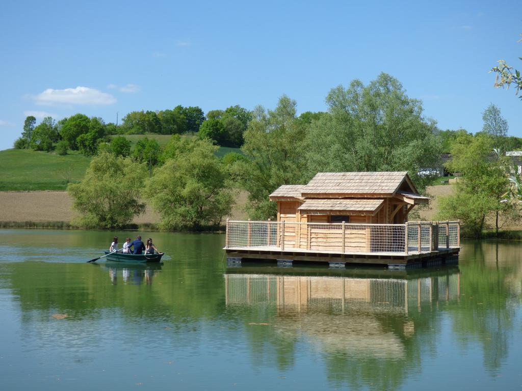 Cabanes Flottantes Du Lac De Pelisse Hotel Douzains Esterno foto